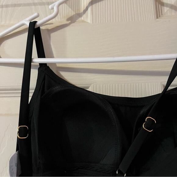 Black One Piece Swim Suit with Adjustable straps- Size Small - Picture 12 of 12